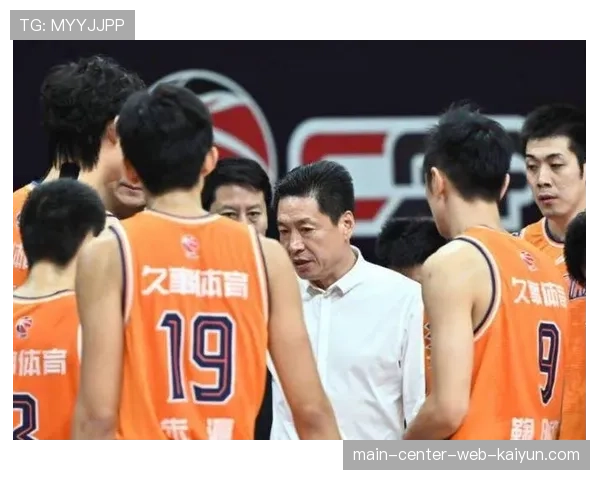 上海男篮兵强马壮阵容深厚 王哲林李添荣本土双核稳定